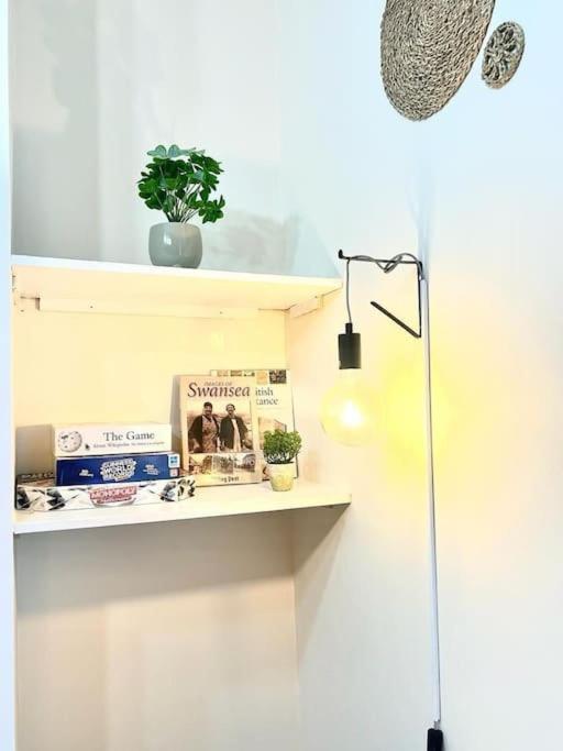סוואנסי Skyline King Suites 202 מראה חיצוני תמונה